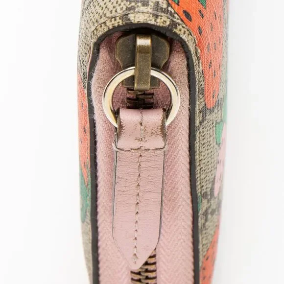 Gucci GG Supreme Strawberry Zip Around Wallet - Picture 7 of 10